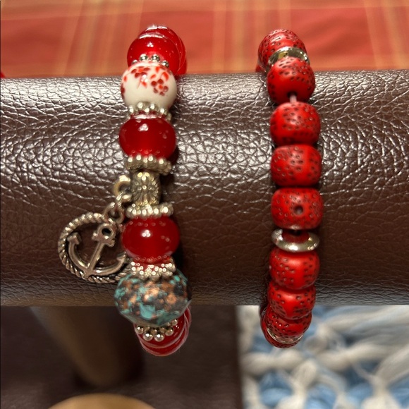 Fashion Jewelry 4 Piece Set Beaded Charm Stretch Bracelets NWT - Picture 4 of 6